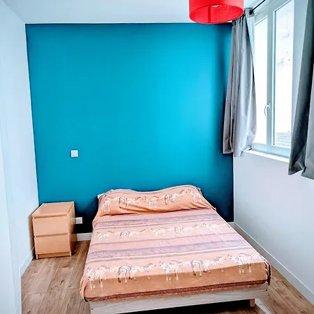 Appartement Le Porchaire - 2ch - Elegant Spacieux Et Calme Au Centre De - Futuroscope A 20 Min *